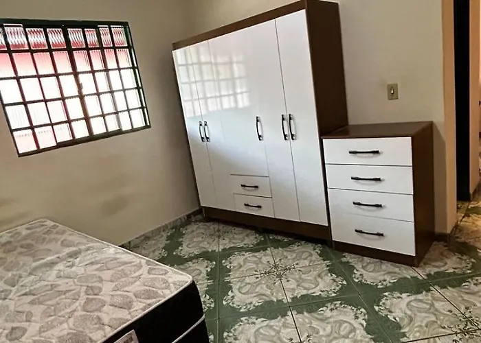 Red Monkey Hostel 02